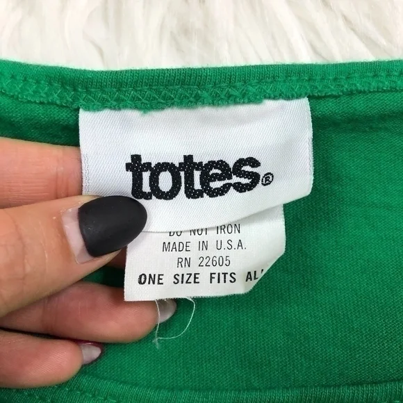 🦄2/$20 Vintage Totes Christmas Night Shirt! - Picture 5 of 9